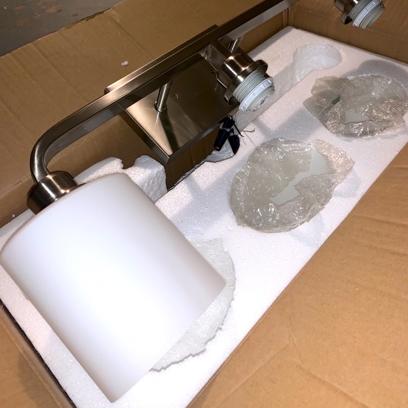 3-light vanity wall scone. Light fixture